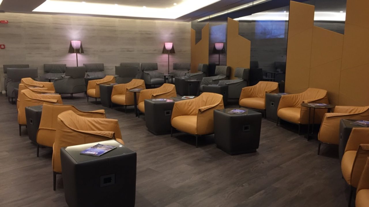 Casa Alitalia: sala VIP no aeroporto de Roma - Panorama de Viagem