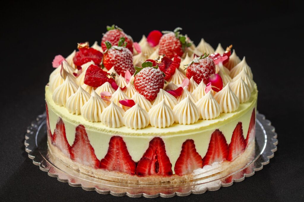 Fraisier de Morango com Pistache - Rio Sucree